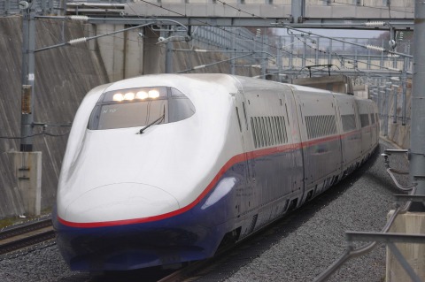 JR東日本E2系新幹線電車