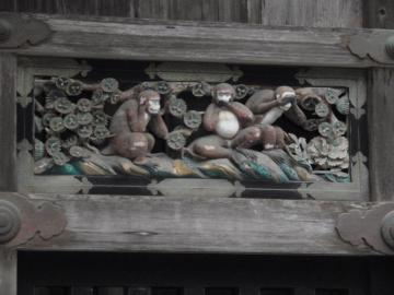 日光東照宮の「名物」とも言える「三猿」
