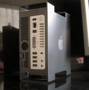 Mac-Pro-Mini-003s.jpg