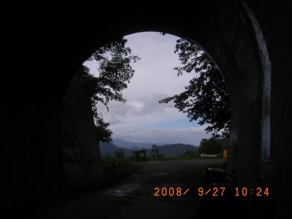 トンネルの額縁を通して見る景色　私の最も好きなもの