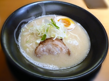 丸鶏柳麺