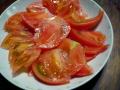 食卓にのぼるトマト